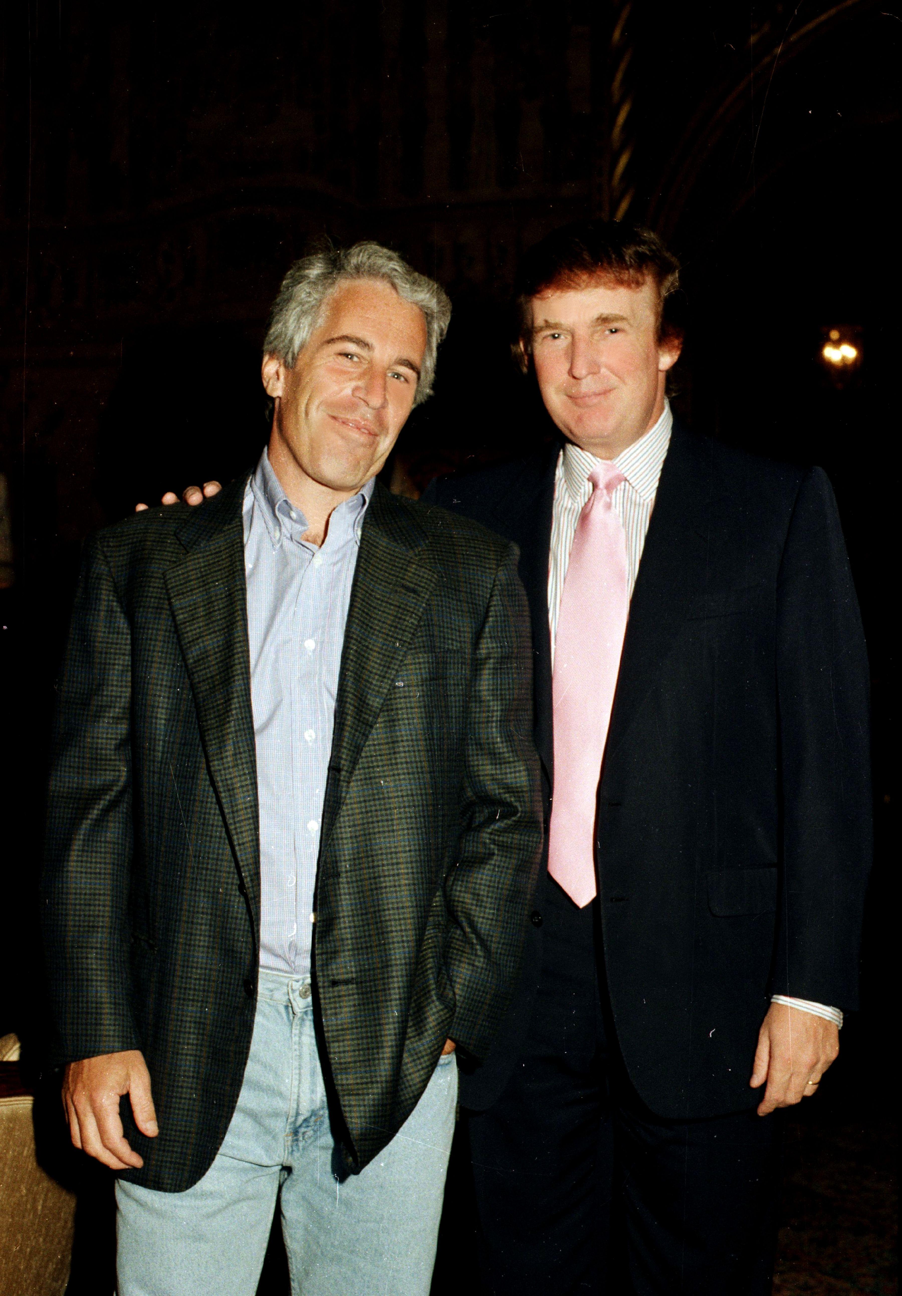 An image of Wall Street Journal Publishes Trump-Epstein Story, President Threatens to Sue