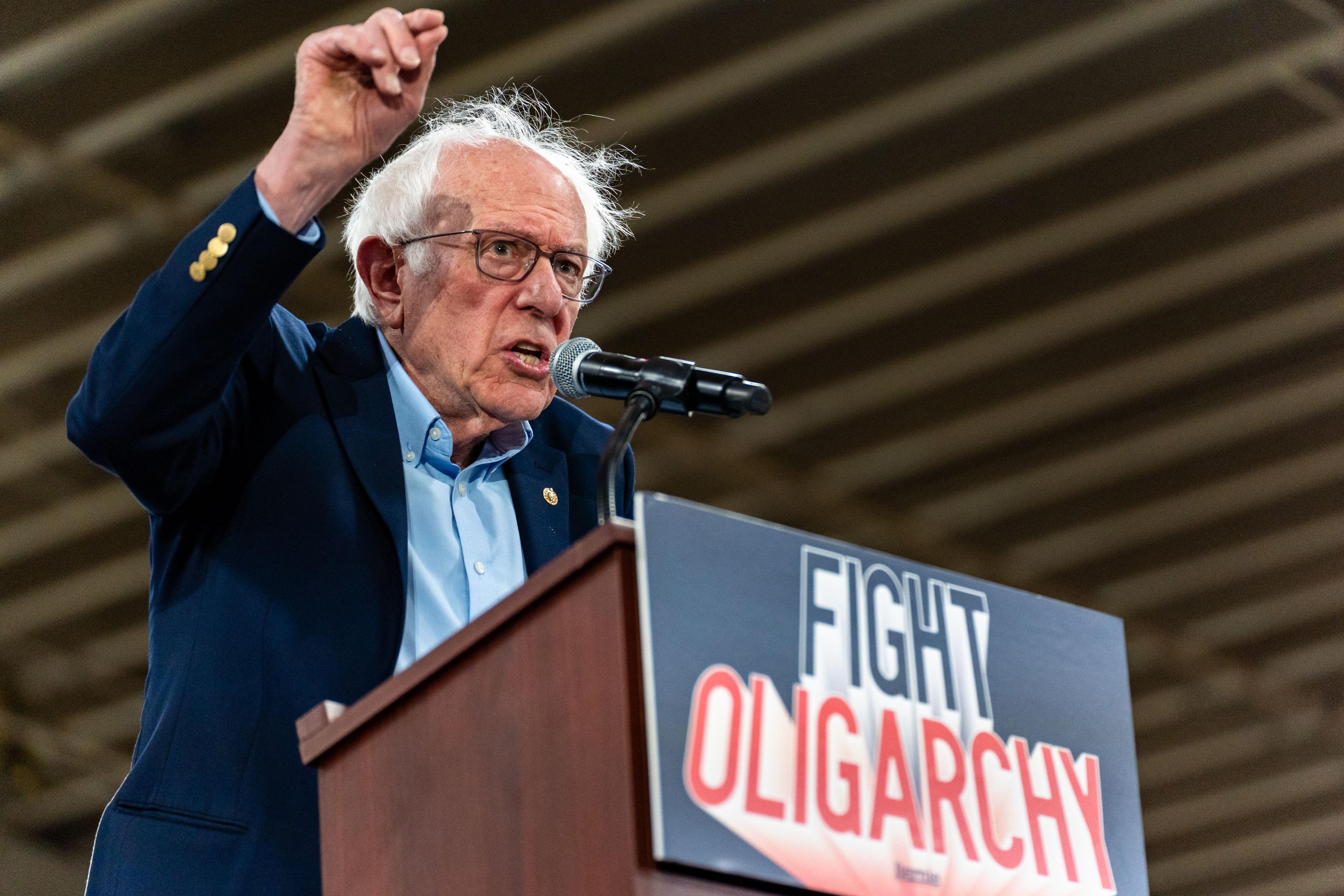 An image of FIGHT THE OLIGARCHY: Sanders Spends Another $230K on Private Jets