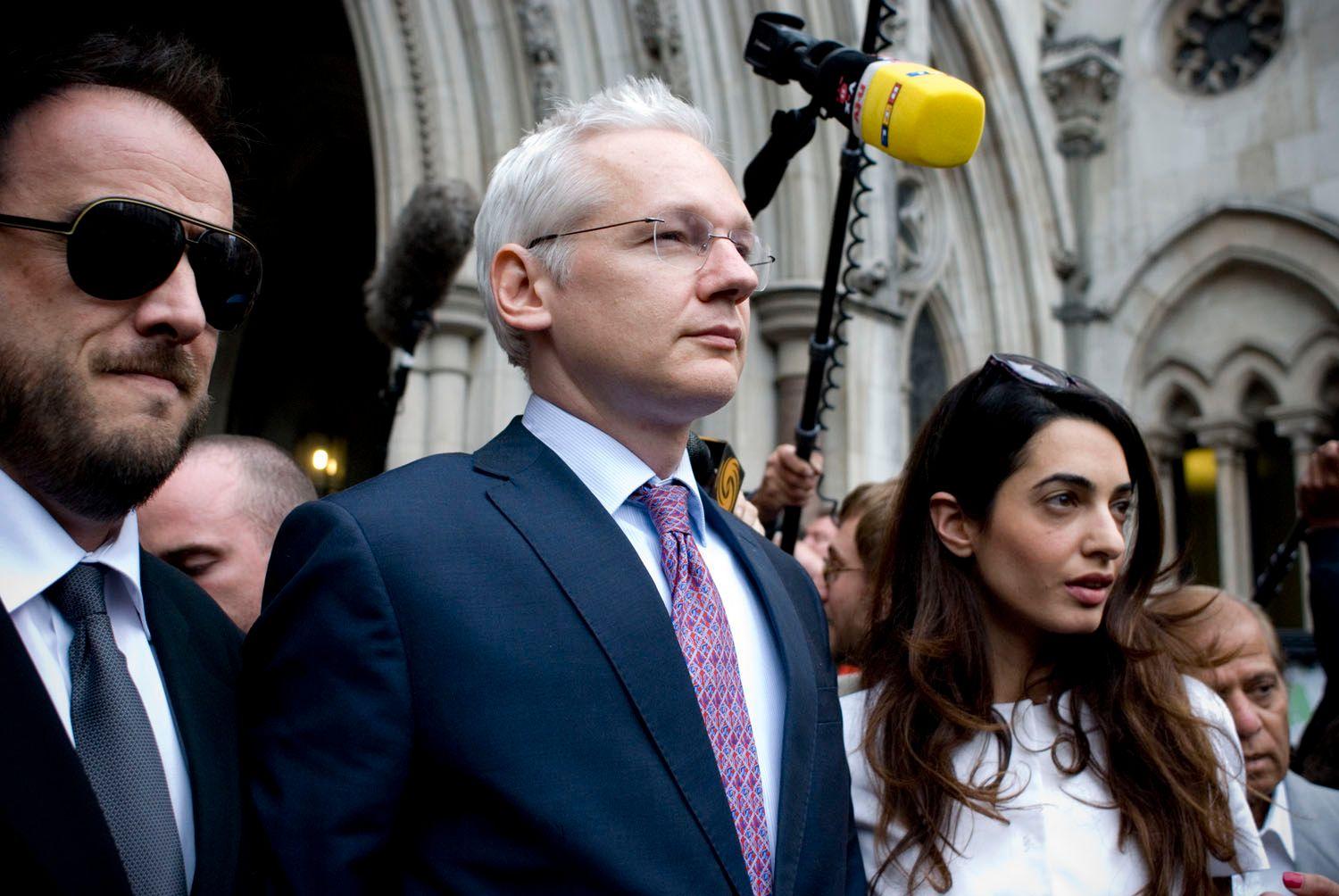 An image of Trump Yanks Anti-Assange Zealot’s Security Detail